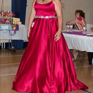 Rose Pink SHERRI HILL Gown